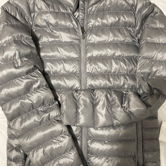 Lolë jacket - Picture 2 of 3